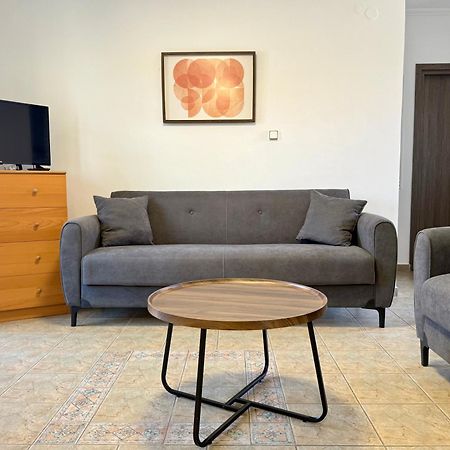 Emerald Seaside Apartment In Pefkohori Pefkochori Bagian luar foto