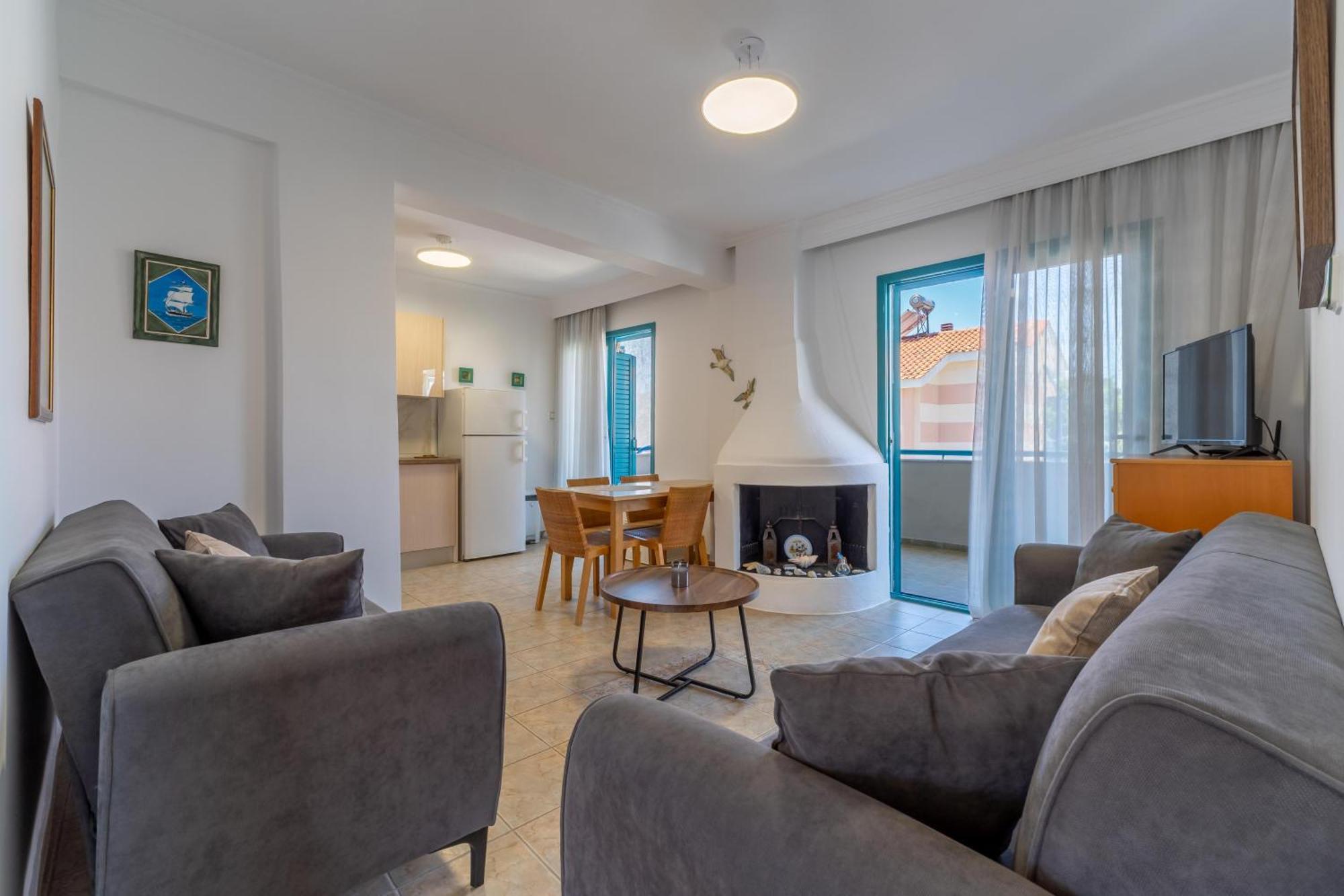 Emerald Seaside Apartment In Pefkohori Pefkochori Bagian luar foto