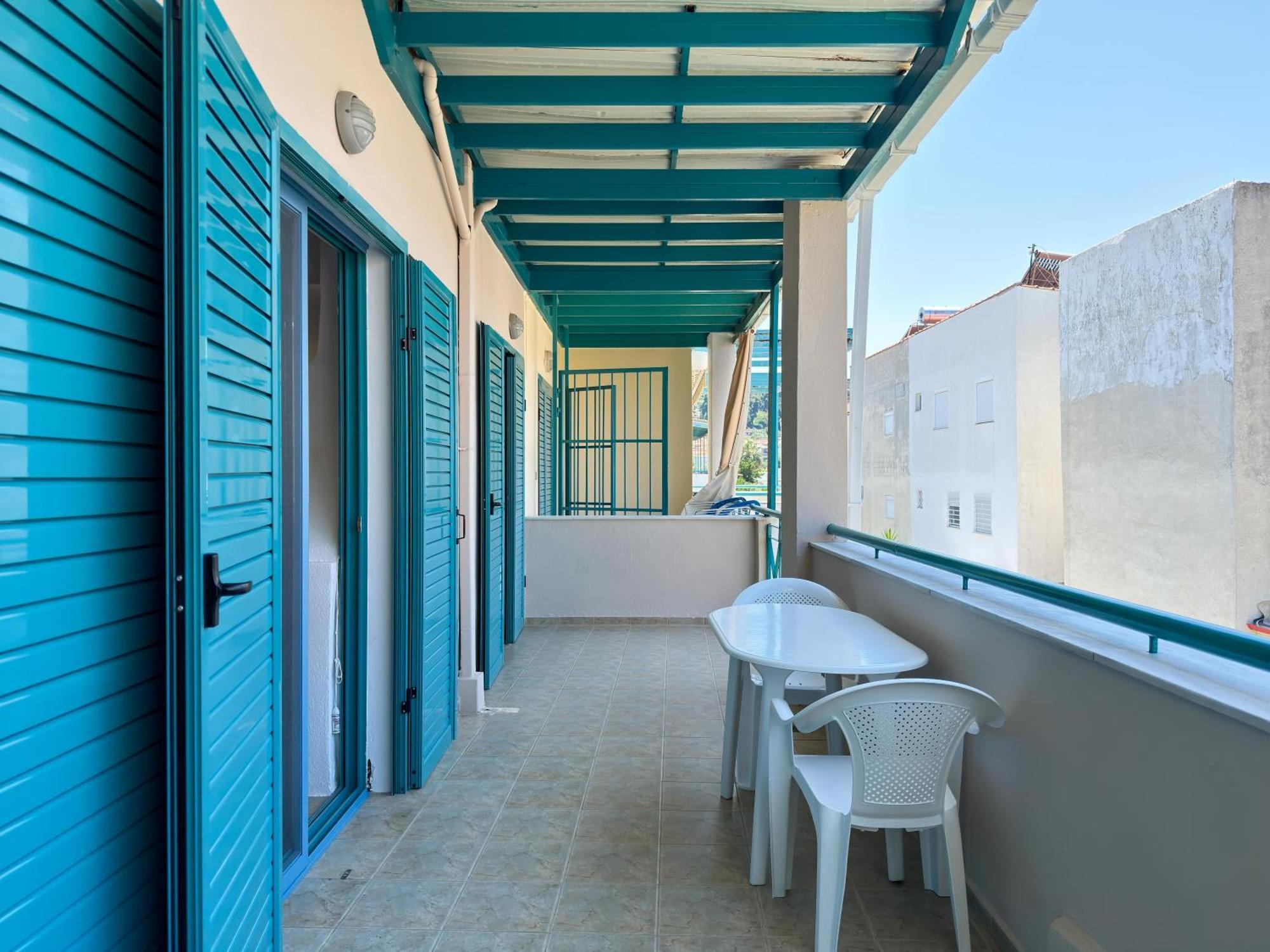 Emerald Seaside Apartment In Pefkohori Pefkochori Bagian luar foto